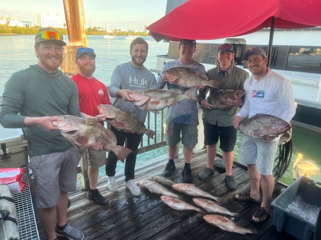 Clearwater Nearshore Hop - 22’ Dusky In Clearwater