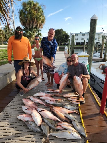 Night Fishing Adventure - 48’ Yacht Sport Fish In Tierra Verde