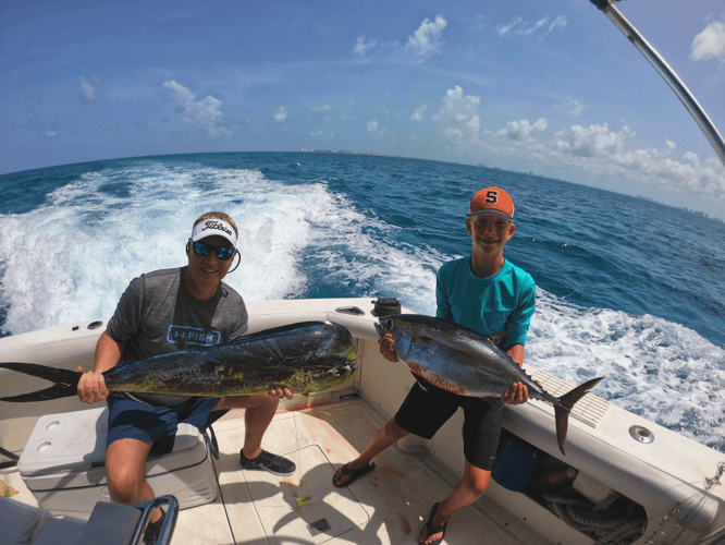 Fishing Charter In Cancun 35ft For 9px In Cancún