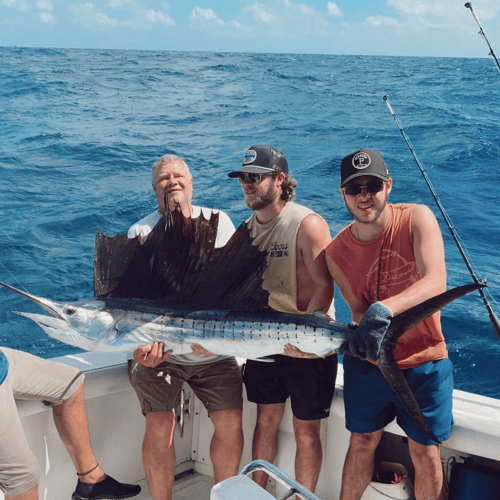 Fishing Charter In Cancun 35ft For 9px In Cancún