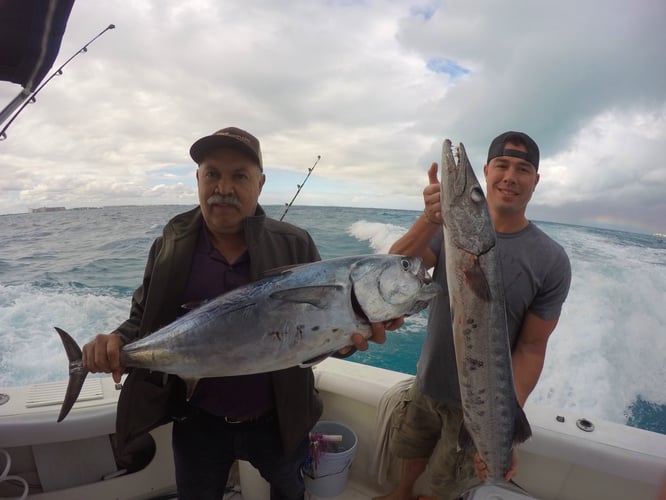 Fishing Charter In Cancun 35ft For 9px In Cancún