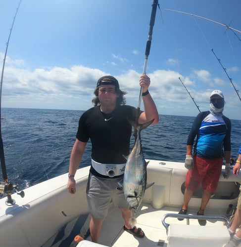 Cancun Charter - 35ft For 9px In Cancún