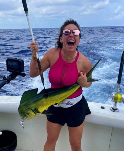 Cancun Charter - 35ft For 9px In Cancún