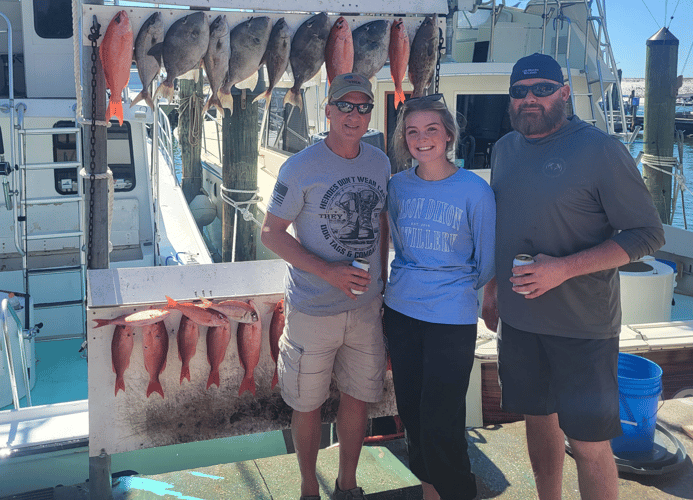 Trolling And Bottom Fishing Frenzy In Destin