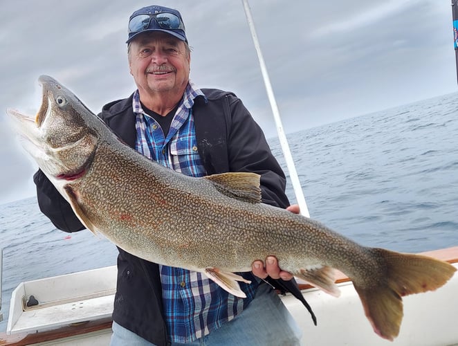 Weekday Salmon Run In Kenosha