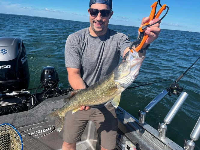 Cleveland /Lorain Trophy Walleye Trip In Cleveland