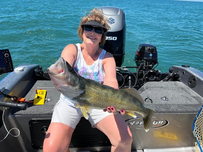 Cleveland /Lorain Trophy Walleye Trip In Cleveland