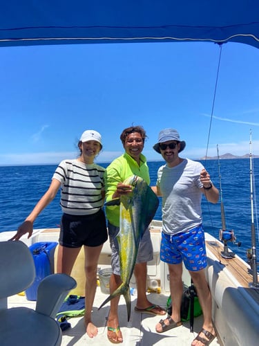 6 Hour - 30 Ft CC In Cabo San Lucas