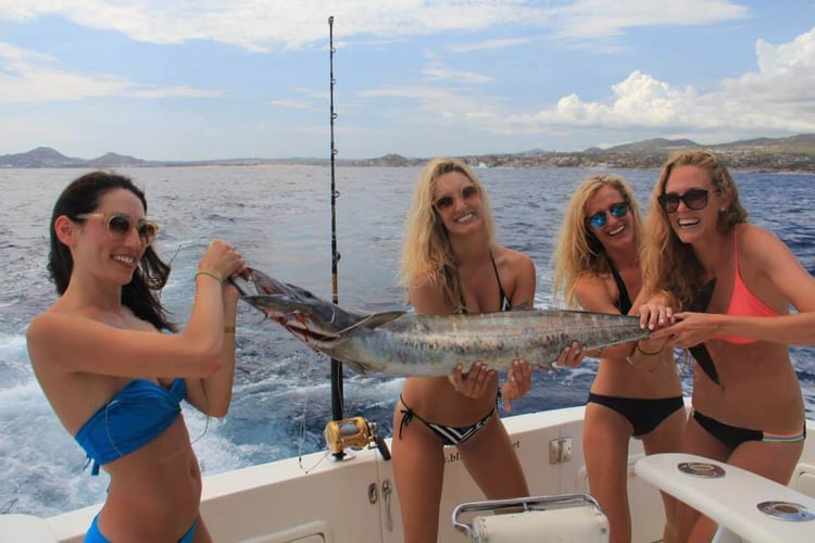 Cabo Luxury Fishing - 43' Riviera in Cabo San Lucas