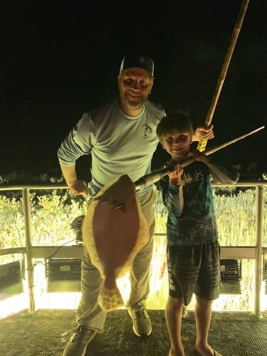 Night Time Flounder Gigging In Port O'Connor