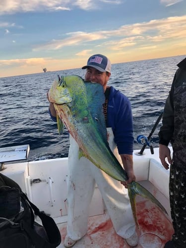 Going Deep - 35' Sea Hunter In Galveston
