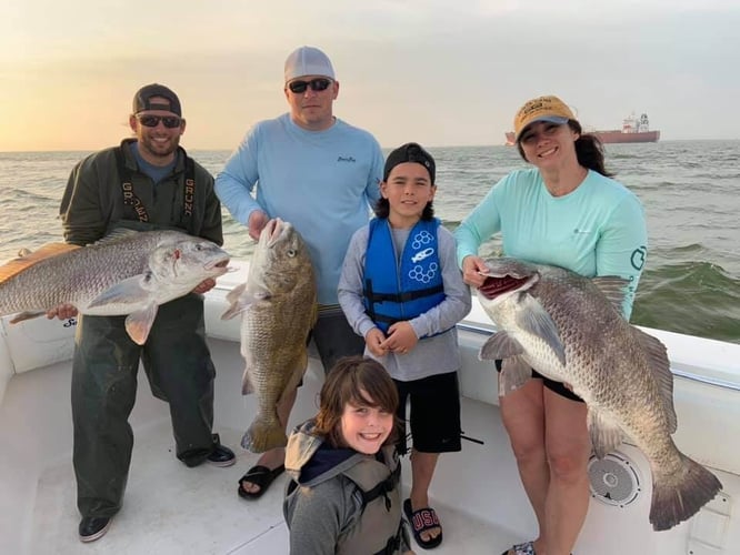 Bay And Jetty Fishing In Galveston