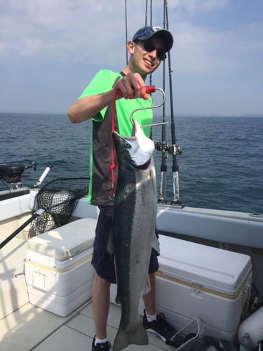 Lake Ontario Salmon and Trout Experience - 27’ Penn Yan
