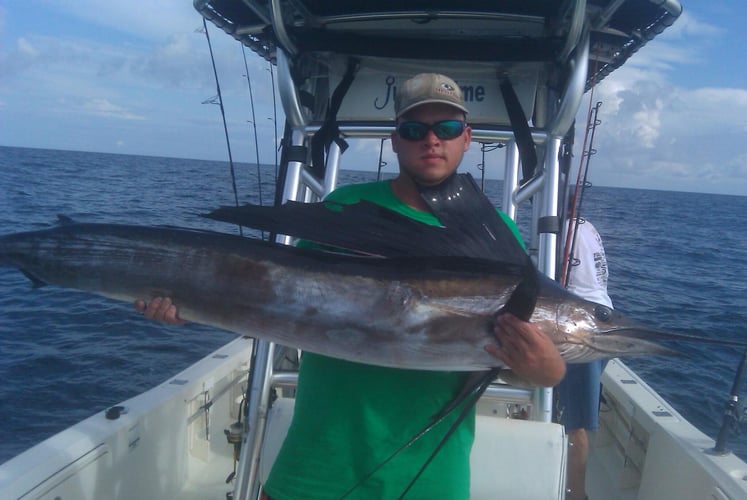 Nearshore Trip - 24’ Hydra-Sports in Pensacola Beach