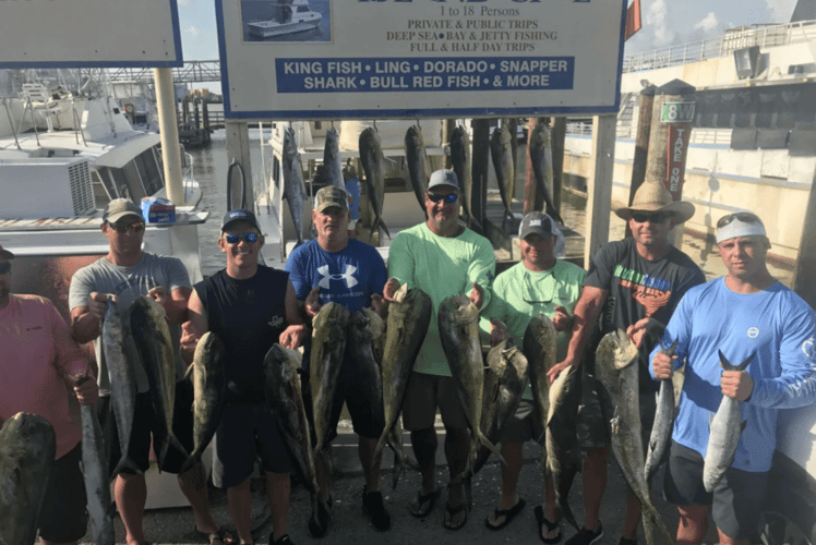 9 Hour Offshore Trip- 42' Delta in Galveston