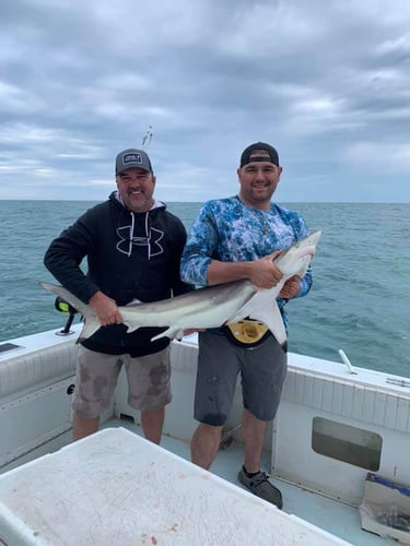 9 Hour Offshore Trip- 42' Delta in Galveston