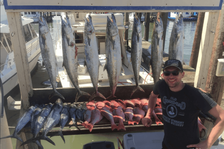 9 Hour Offshore Trip- 42' Delta in Galveston