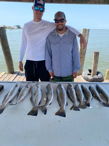 Half Day Bay - 24’ Kenner In Galveston