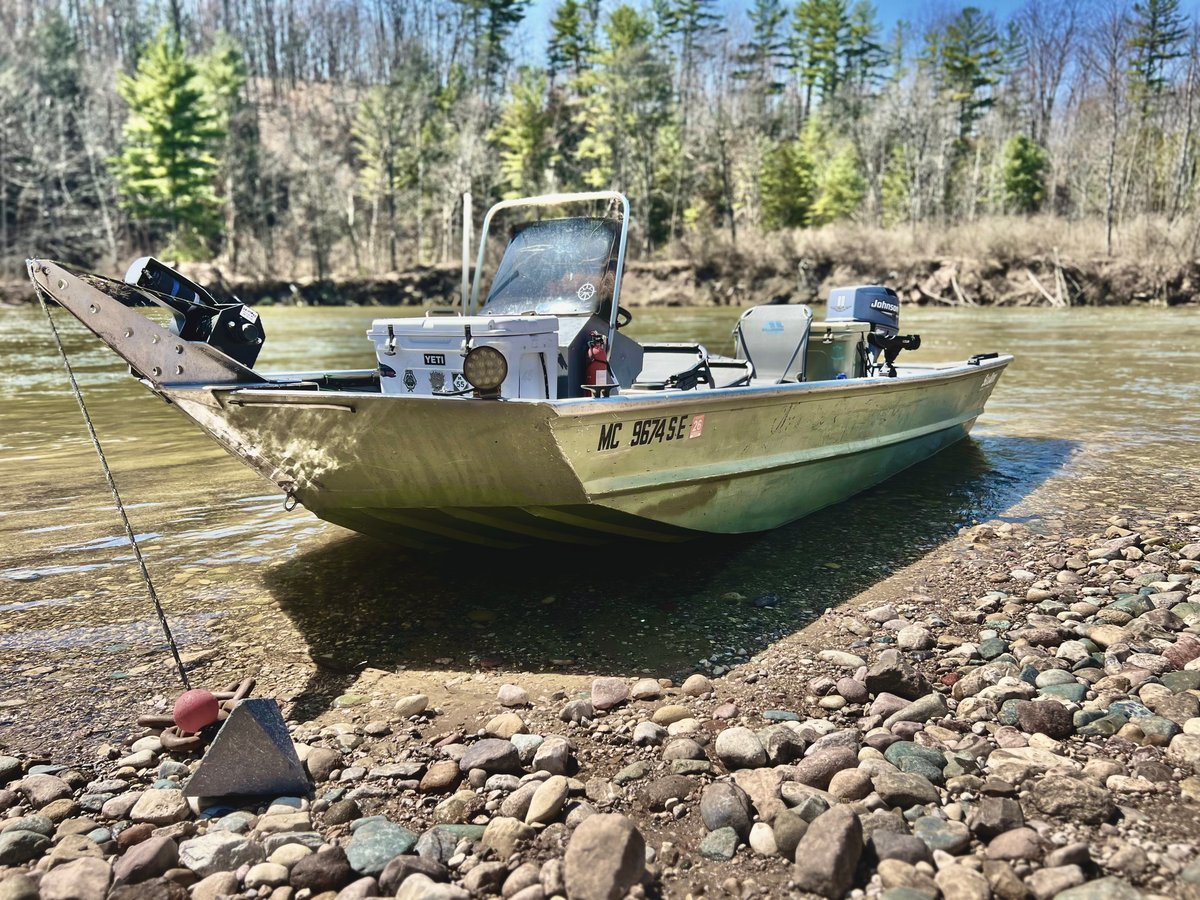 Boat photo for Night Time Trophy Trout Hunting 