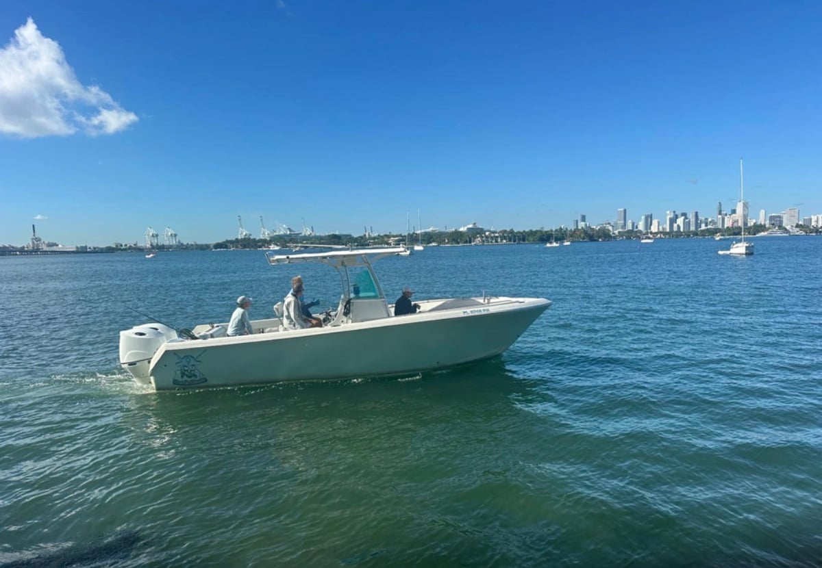 Boat photo for Lobstering / Spearfishing