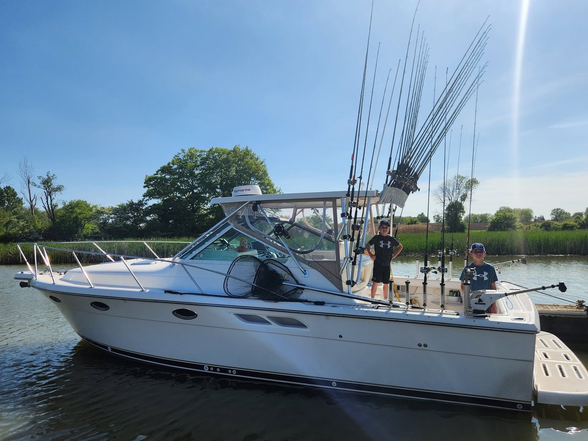 Boat photo for Lake Erie Walleye Trip