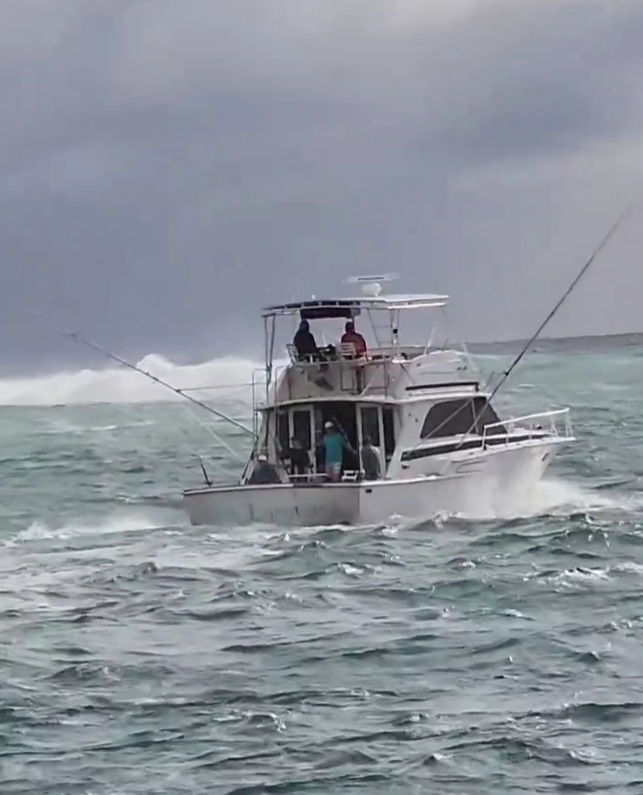 Boat photo for Naples Hook-Up