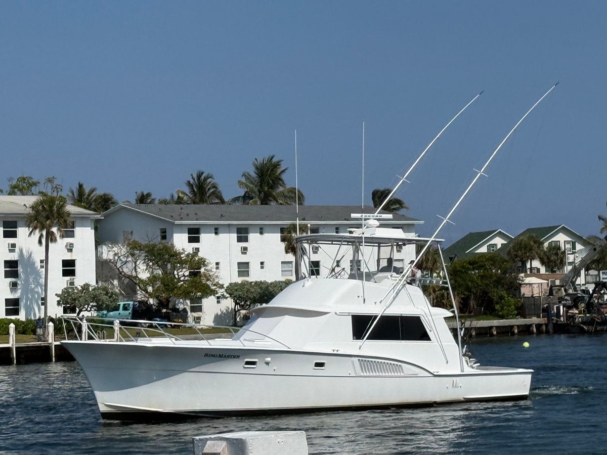 Boat photo for 4 Hour Offshore - 53' Hatteras