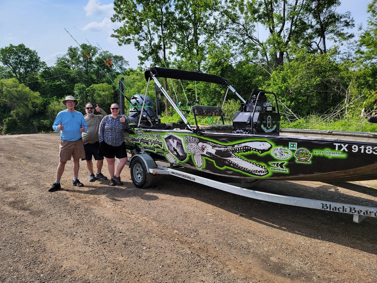 Boat photo for Giant Alligator Gar Adventure
