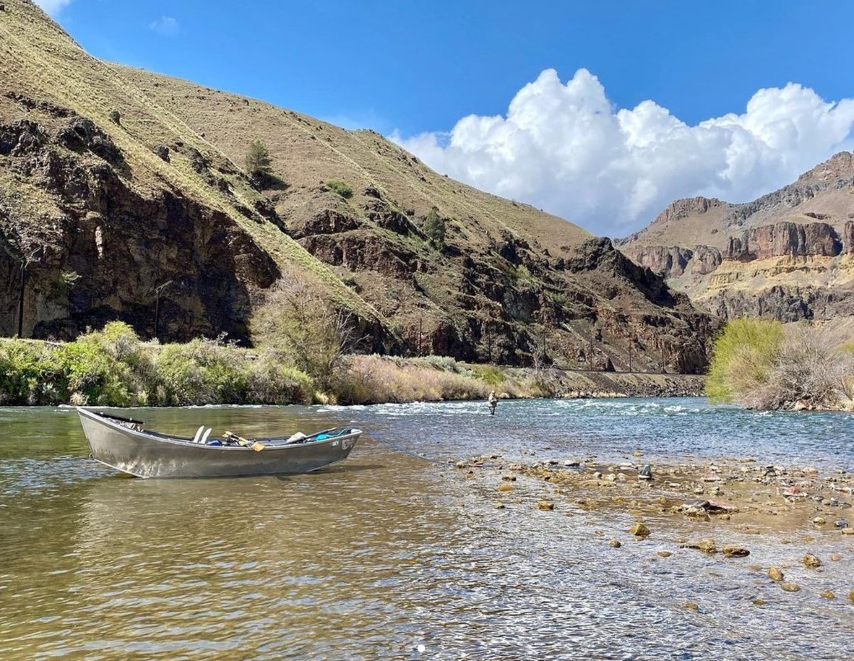 Boat photo for Deschutes River Rainbows