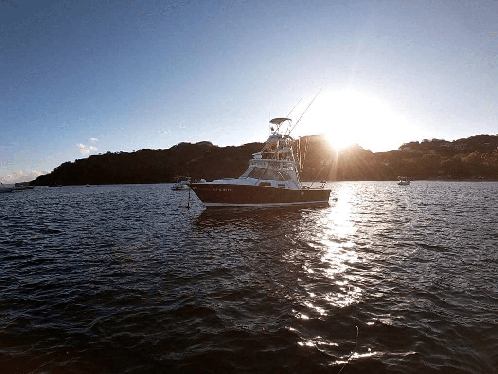 Boat photo for Playa Tamarindo Offshore 