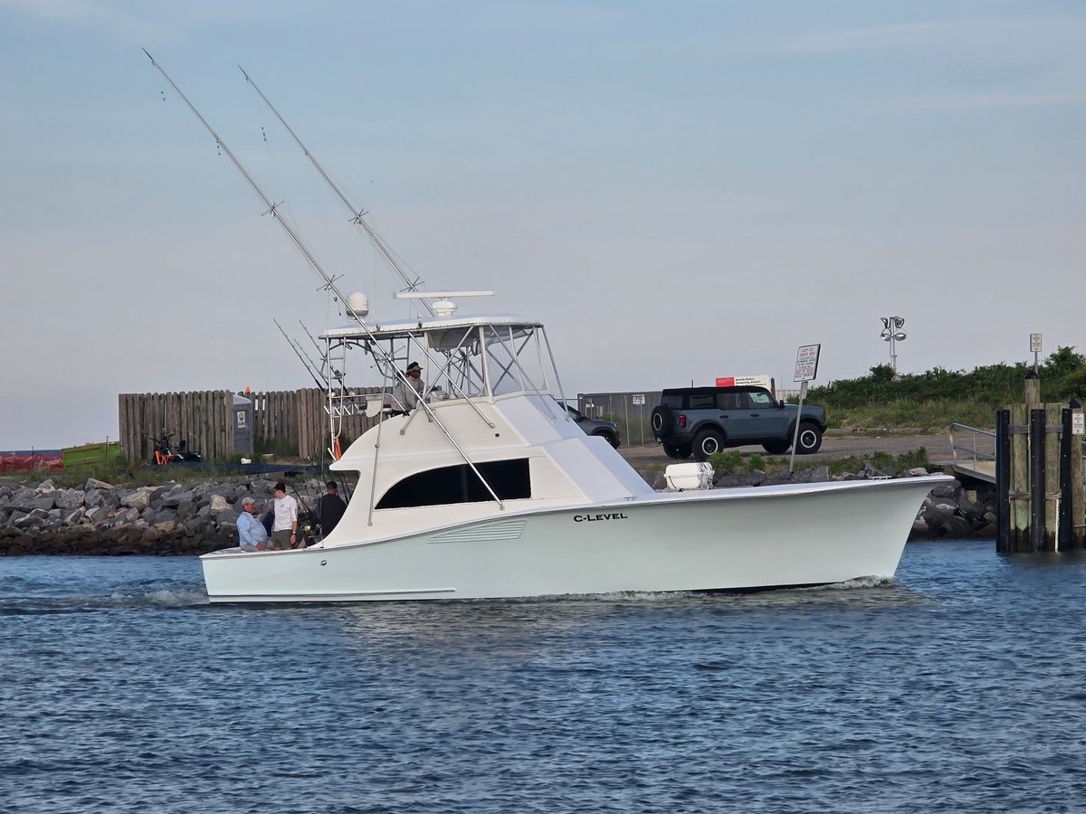 Boat photo for Virginia Beach Luxury Inshore