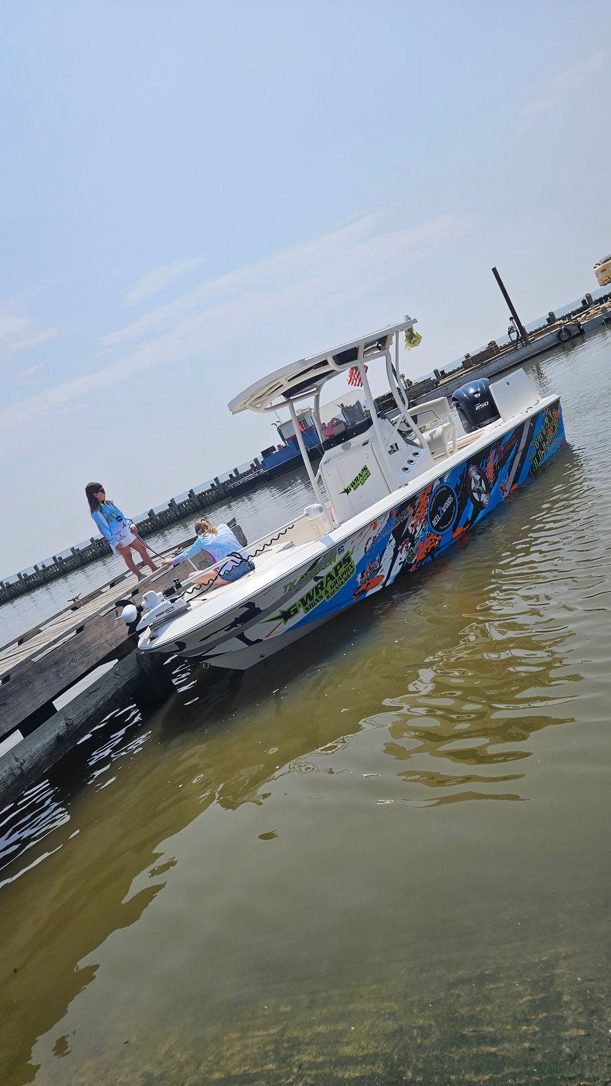 Boat photo for Epic Redfish Pursuit In The Bay