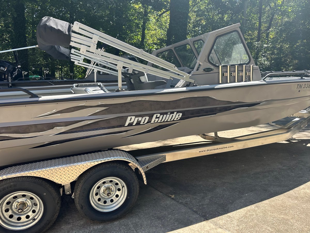 Boat photo for Tennessee River Catfishing
