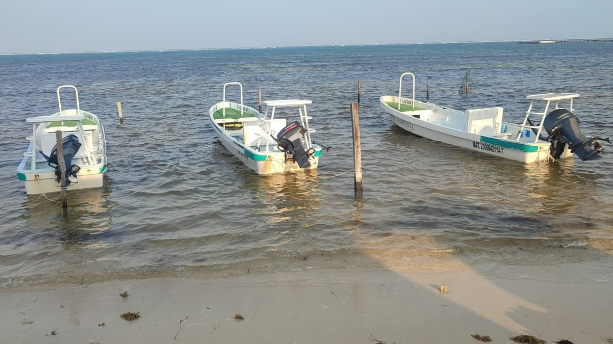 Boat photo for Bacalar & Chetumal Fly / Spin