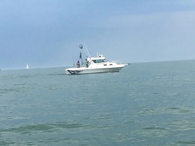 Boat photo for Walleye Or Perch On 27' SPORTCRAFT