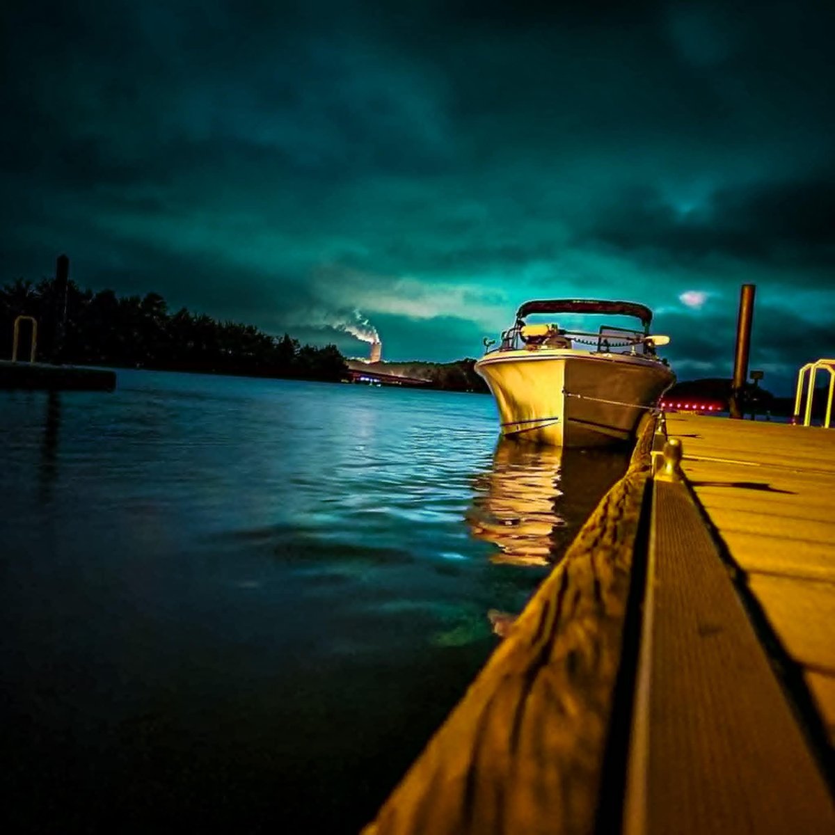 Boat photo for Catfish/Hybrid Hunting