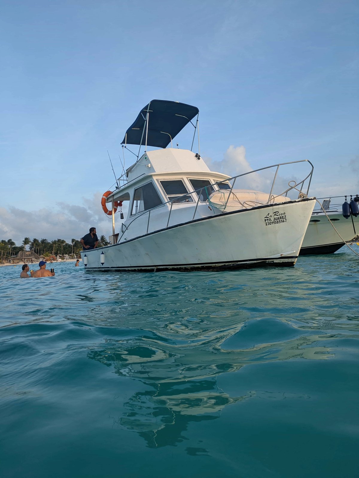 Boat photo for Early Offshore + Island Stop