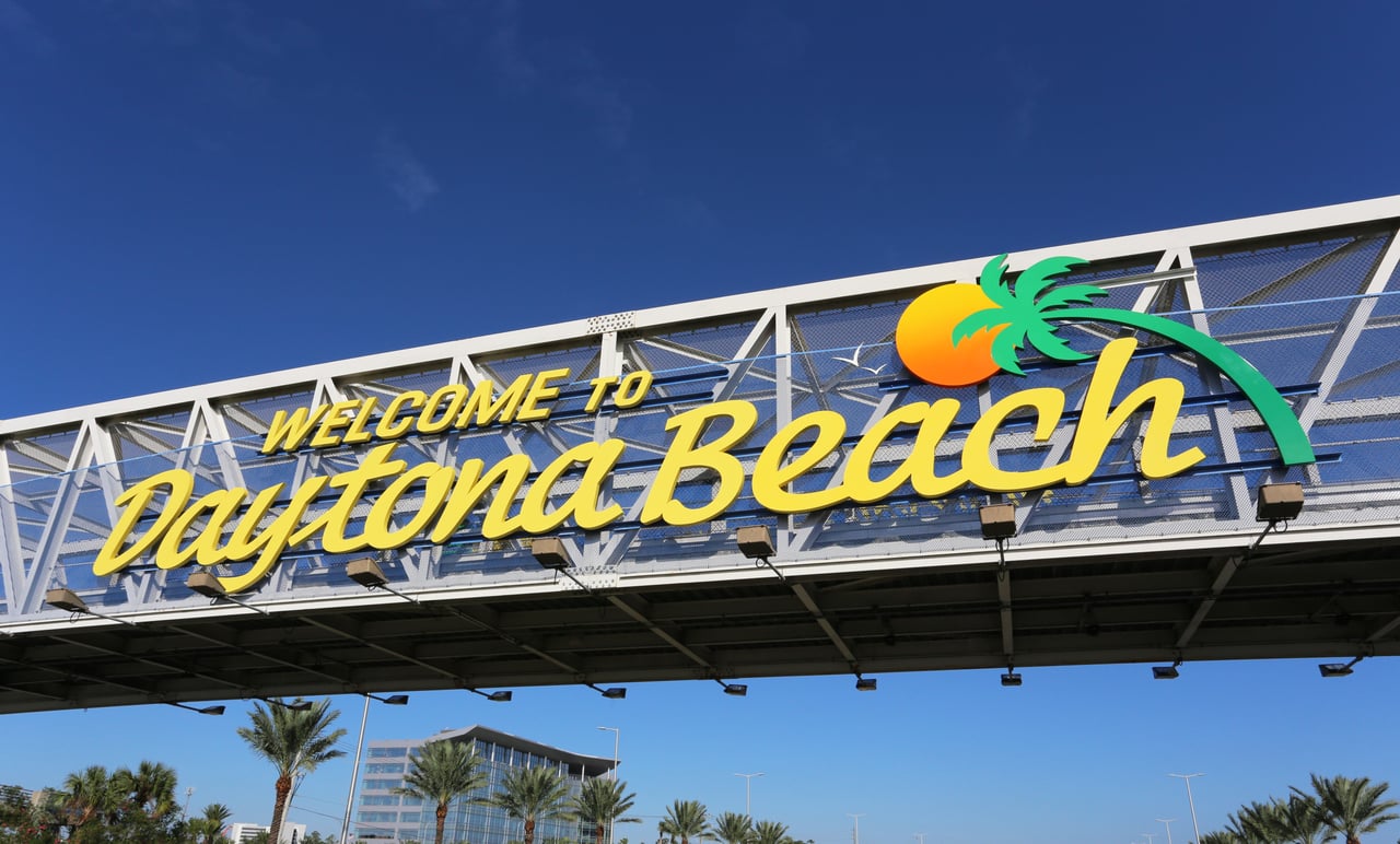 Daytona Beach Welcome Sign