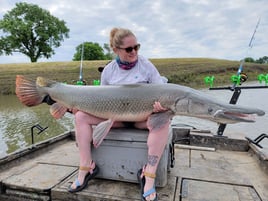 Giant Alligator Gar Adventure