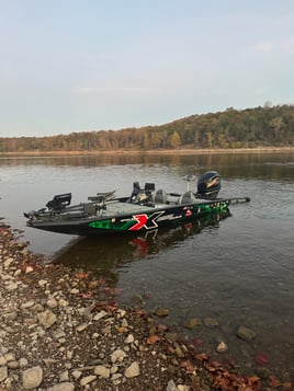 Slabbin’ out on big Millwood Crappie