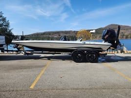 World Class Fishing - Branson area lakes!