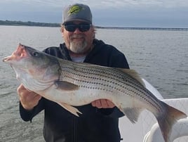 Lake Texoma Trophy Striper Trips
