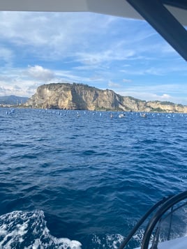 Tour giro in barca a Napoli