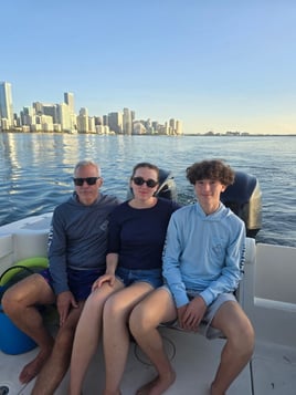 Island Vibes and City Sights 