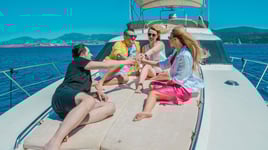 Daily Private Yacht Tour with 