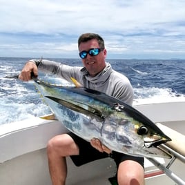 5-9 Hours Offshore Trip - 27’ Dusky