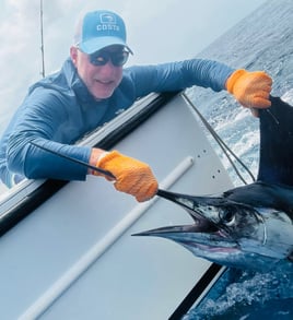 5-9 Hours Offshore Trip - 27’ Dusky