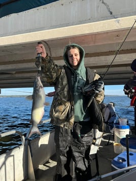 Eating Size Catfish Trip