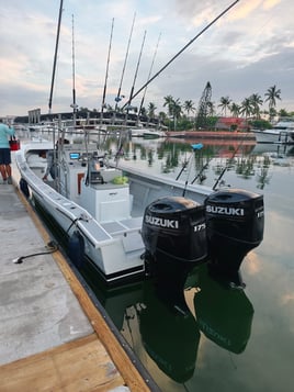 4-12 Hours 33' Center Console