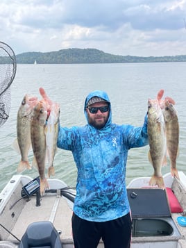 Isaacs Guiding Servive